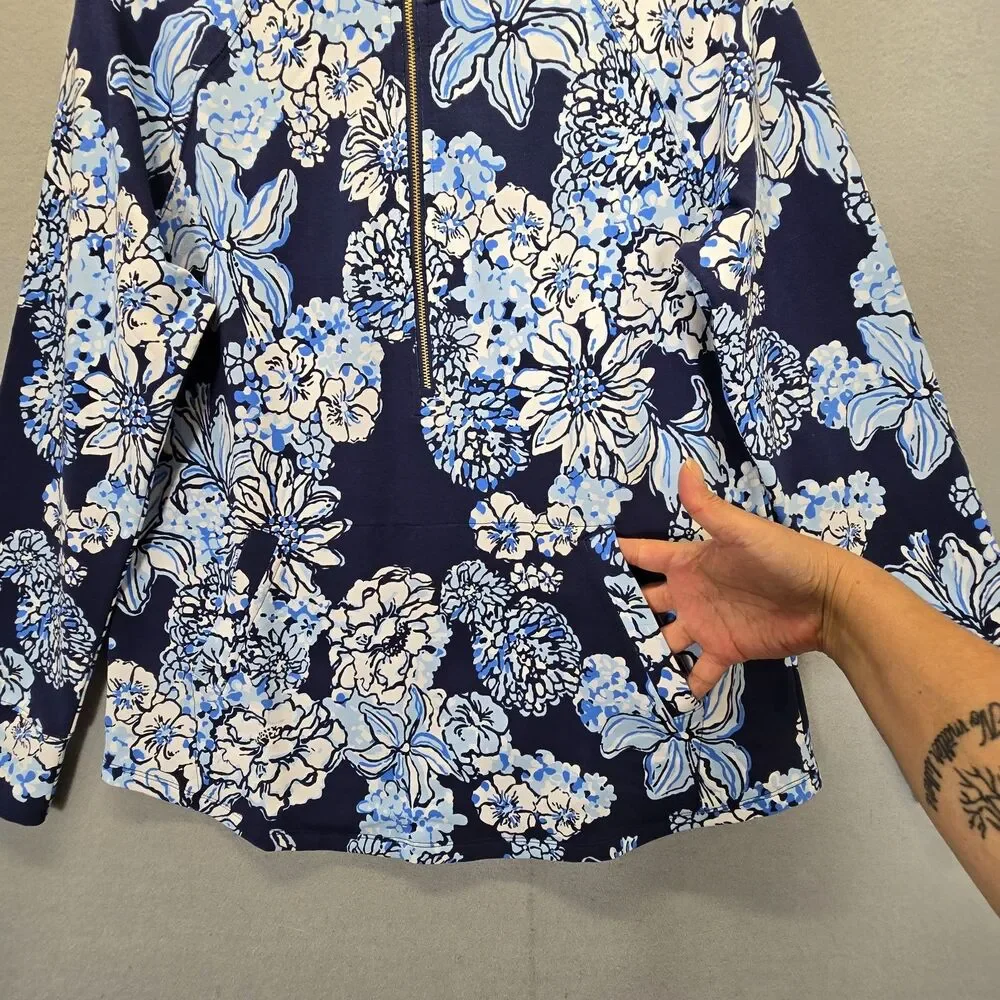 Lilly Pulitzer UPF 50 Skipper Popover Low Tide Navy Bouquet All Day Medium - Picture 5 of 13